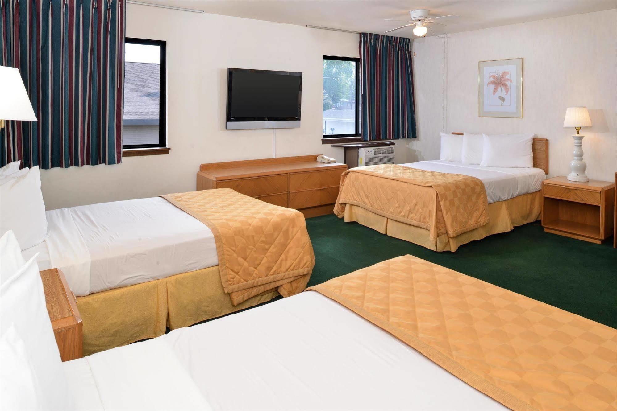 America'S Best Value Inn La Crosse Exterior photo