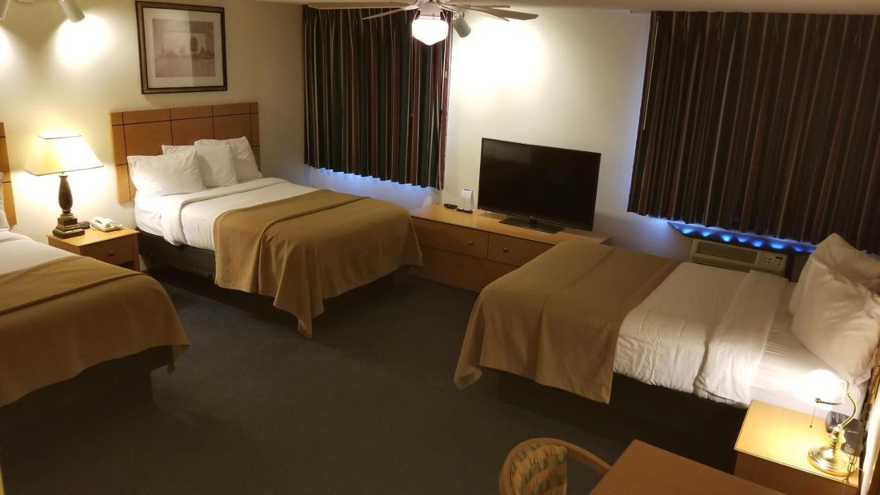 America'S Best Value Inn La Crosse Room photo