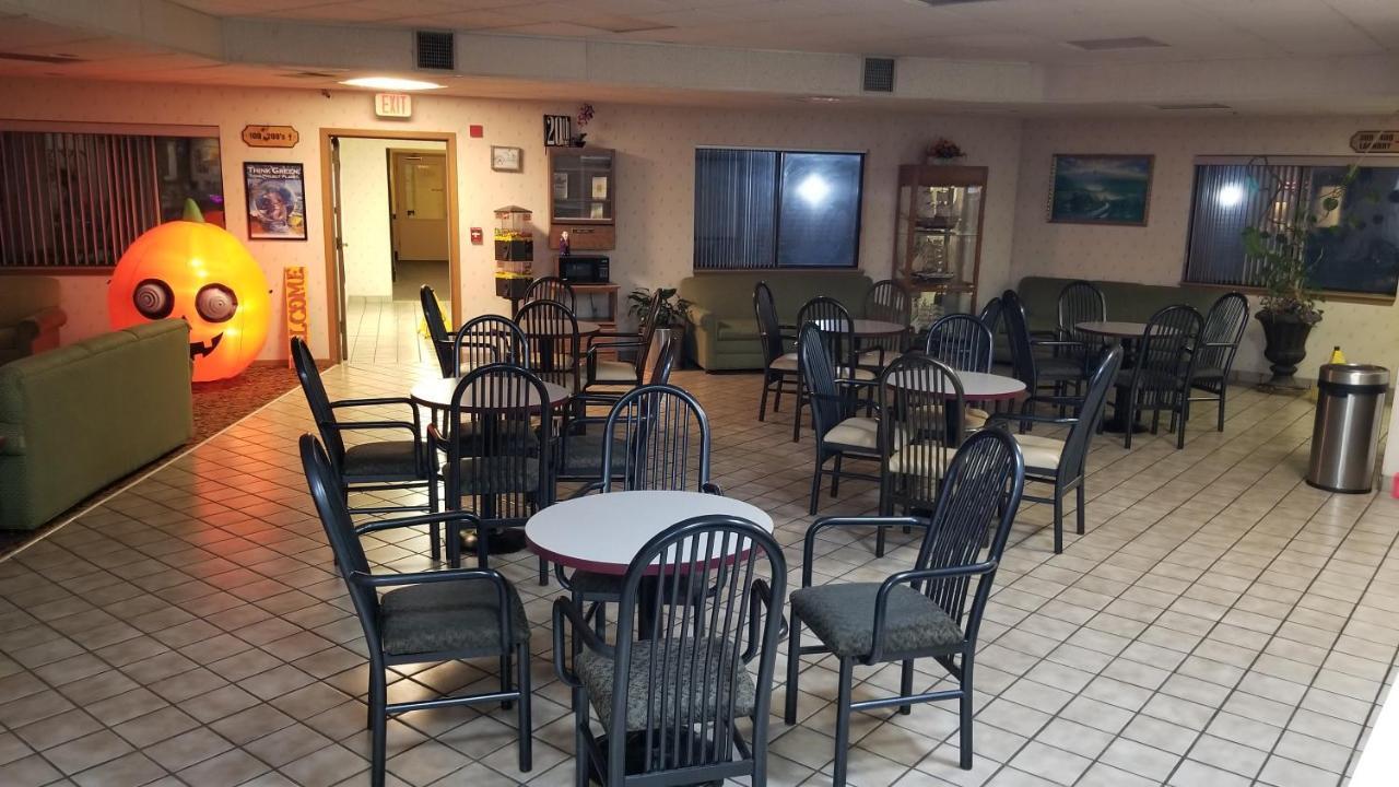 America'S Best Value Inn La Crosse Exterior photo